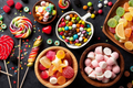 Історія та традиції дарування солодощів у різних країнах - культурні особливості фото